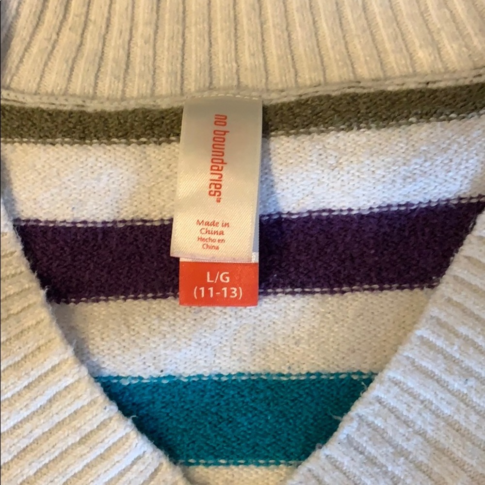 Sweater - Picture 2 of 3